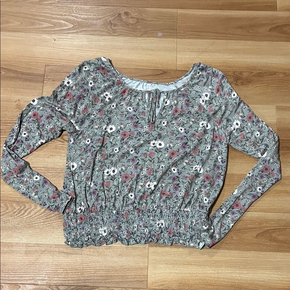 American Eagle Outfitters Floral Blouse - Gray and Pink